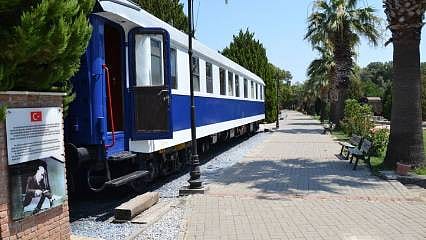 İçinde Atatürk'ün meşhur tren fotoğrafının çekildiği tren de var... İki asırlık demir yolu serüveni Çamlık’ta hayat buluyor