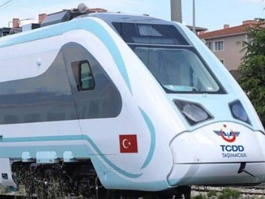 Hem hızlı hem konforlu: İşte saatte 240 KM hıza ulaşan milli trenin özellikleri