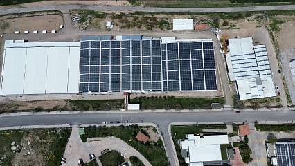 'Yeşil fabrika' devrimi: Elektriği güneşten, suyu yağmurdan
