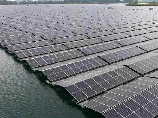 Doğanın yeni çatısı: Yüzer güneş enerji santralleri ekosistemi nasıl koruyor?