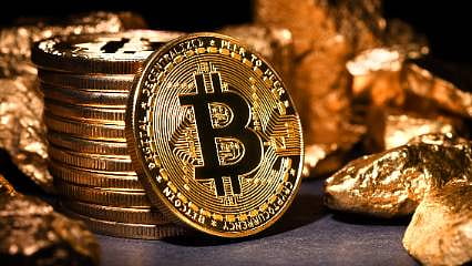 Bitcoin 84 bin doları aştı, Ethereum tırmanışta