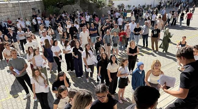 2026 YKS TYT sınav yorumları: Öğrenciler ve veliler ilk oturumu değerlendirdi! TYT zor muydu, kolay mıydı?