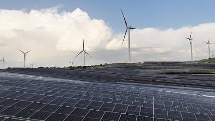 Güneş ve rüzgarın gücü: Türkiye’nin elektrik kurulu gücünün 3’te 1’i artık doğadan