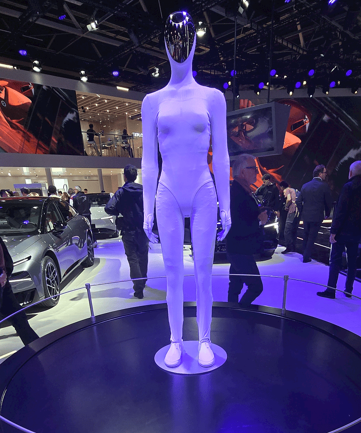 Paris’te otomobilin moda haftası-17