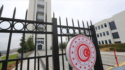 30 sosyal medya hesabına erişim engeli