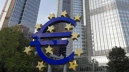 Euro Bölgesi'nde enflasyon yatay seyretti