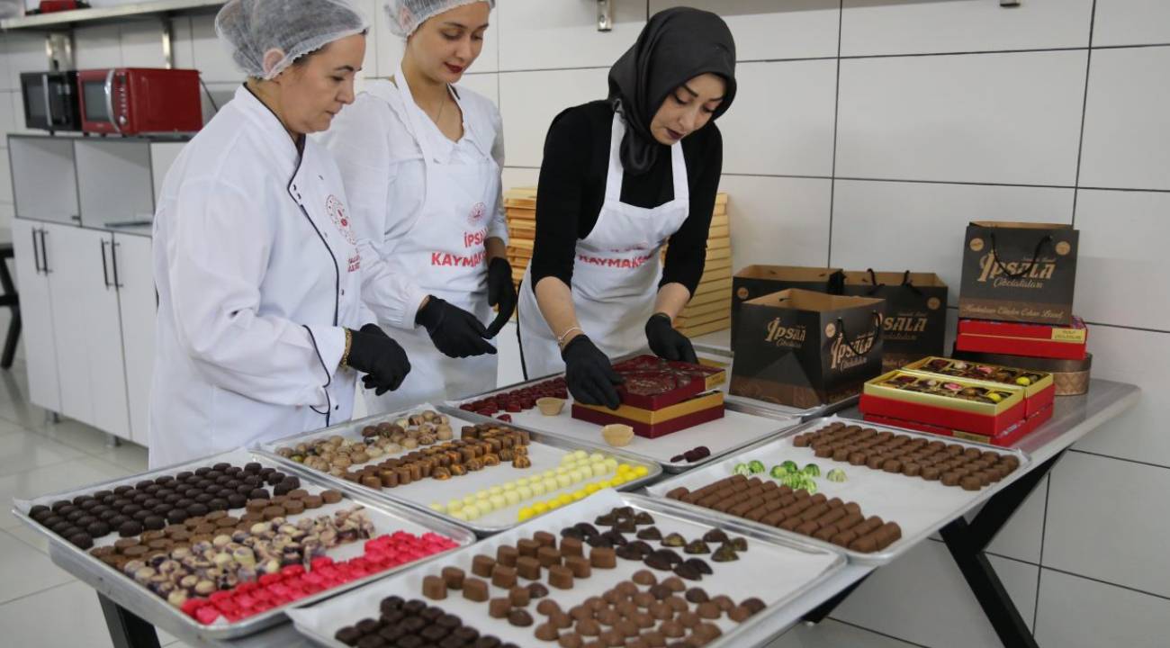 Kadınlar birlikte başardı: 10 kiloyla başladılar, şimdi 250 kilo üretiyorlar