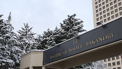 Hazine 28,1 milyar dolar borçlandı