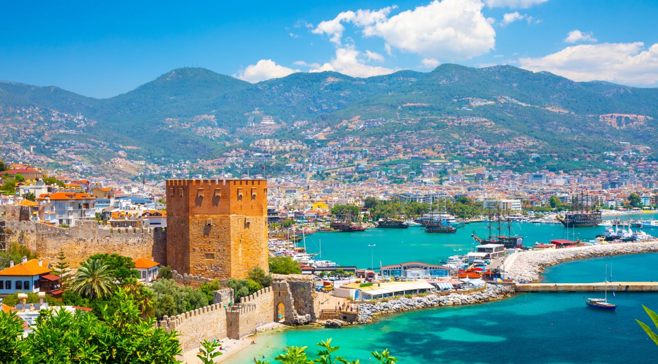 Tur şirketi iflas etti, yüzlerce turist mağdur oldu