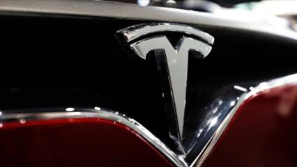 Elon Musk'ın yeni parti paylaşımı Tesla hisselerini nasıl etkiledi?