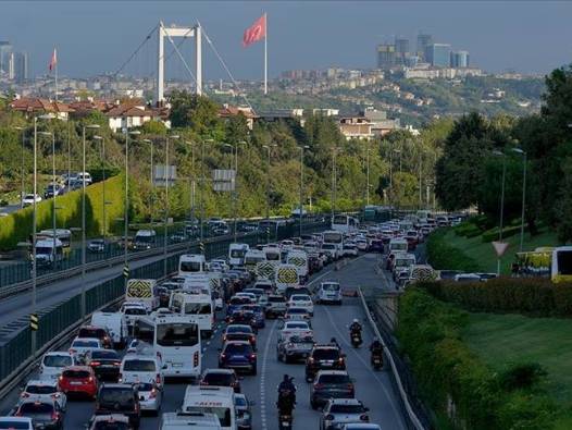 Kara yolunda taşıt hareketliliği 22 yılda 3'e katladı