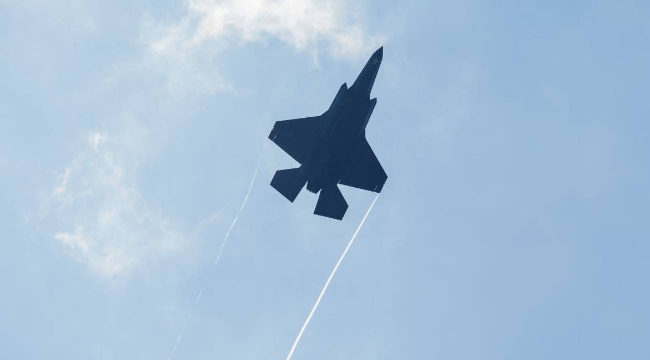 3 haftadır mahsur kalan F35'in ilginç hikayesi