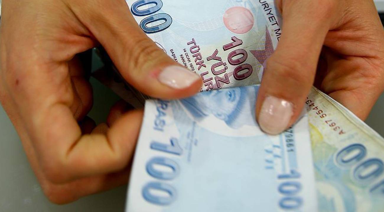 Ağustos ayı yaşlı ve engelli aylıkları hesaplara yatmaya başladı