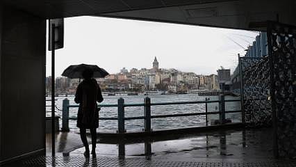 Meteorolojiden İstanbul ve çevre iller için sağanak uyarısı geldi