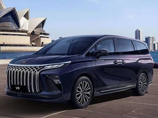 Çin'den bir şartla iki modele daha seviye 3 otonom onayı geldi