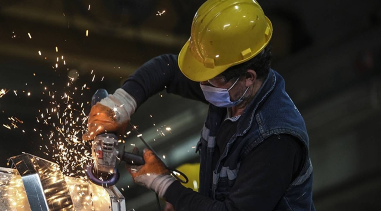 Sanayi üretimi Ekim'de yıllık yüzde 2.2 arttı