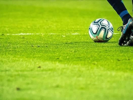 Futbolda bir ilk: Milyarder olan ilk oyuncu belli oldu