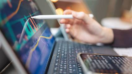 Borsada bugün temettü ödeyen 2 hissenin fiyatında düzeltme yapıldı