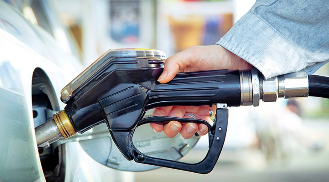Benzine zam geldi... İşte güncel akaryakıt fiyatları