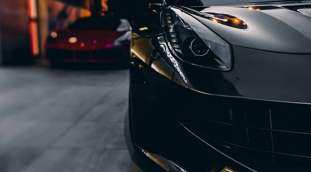 Bu şirket her yıl iki çalışanına lüks otomobil veriyor