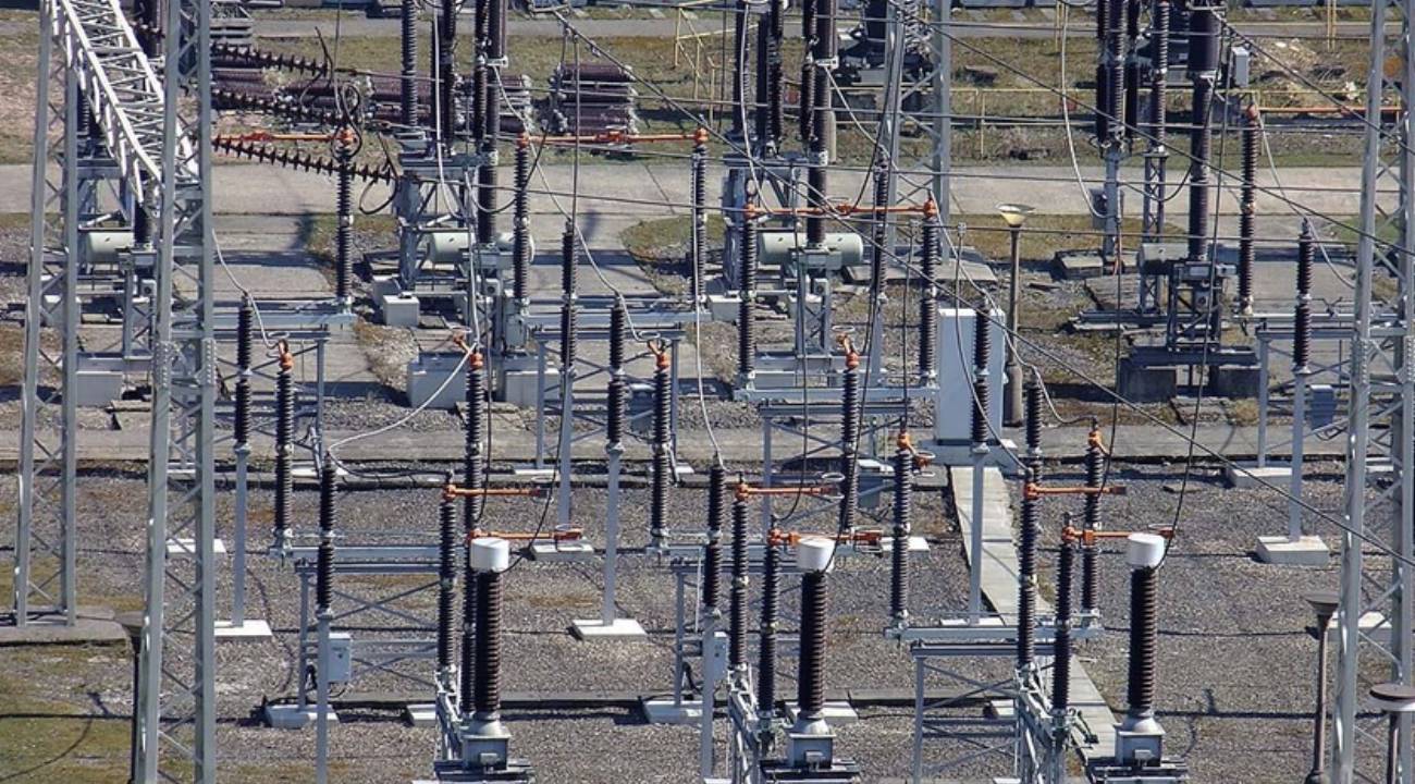 AB, elektrikte vergilerin düşürülmesini istiyor