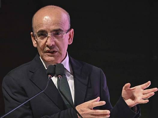 "Ekonomimiz büyümesini 23 çeyrektir kesintisiz sürdürdü"