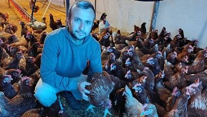 Yüksek kira artışları köyüne döndürdü: Şehri bıraktı, köyünde tavuk çiftliği kurdu