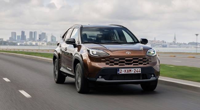 Toyota Yaris Cross Hybrid yenilenen tarzıyla Türkiye'de satışa sunuldu: İşte özellikleri ve güncel fiyatı