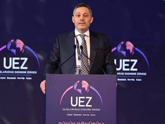 "Ekonomi jeopolitik cam tavan altında şekilleniyor"