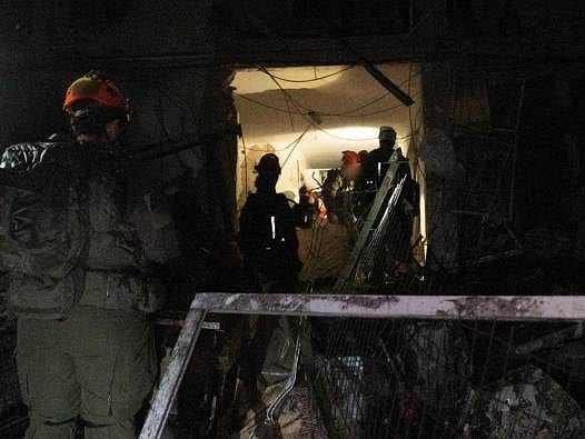 İran füzeleri Dimona’yı vurdu, onlarca yaralı var