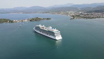 Fethiye 2026 sezonunun ilk kruvaziyer gemisini ağırladı