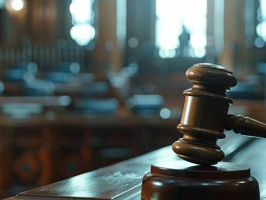 Boşanma davasında Yargıtay kararı: Maaşını eve harcamayan koca tazminat ödeyecek