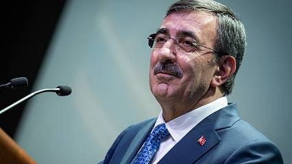 "Enflasyonu yeniden tek haneli seviyelere indirmeyi hedefliyoruz"