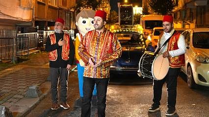İstanbul’da ilk sahur heyecanı: 3 bin davulcu sokaklara indi