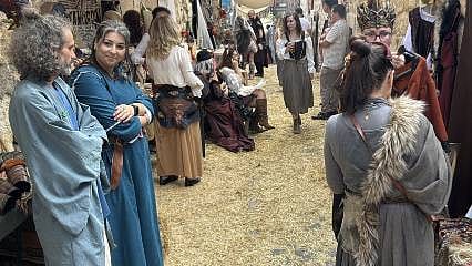 Annesinin masallarıyla büyüdü, Ürgüp’te Orta Çağ panayırı kurdu