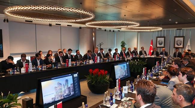 Halkbank üçüncü halka arzı için yatırımcılarla buluştu
