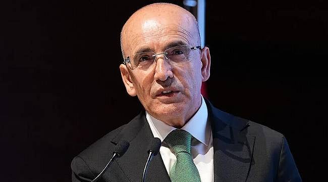 "Hizmet ihracatımız ve güçlü üretimimiz dış dengemizi destekliyor"