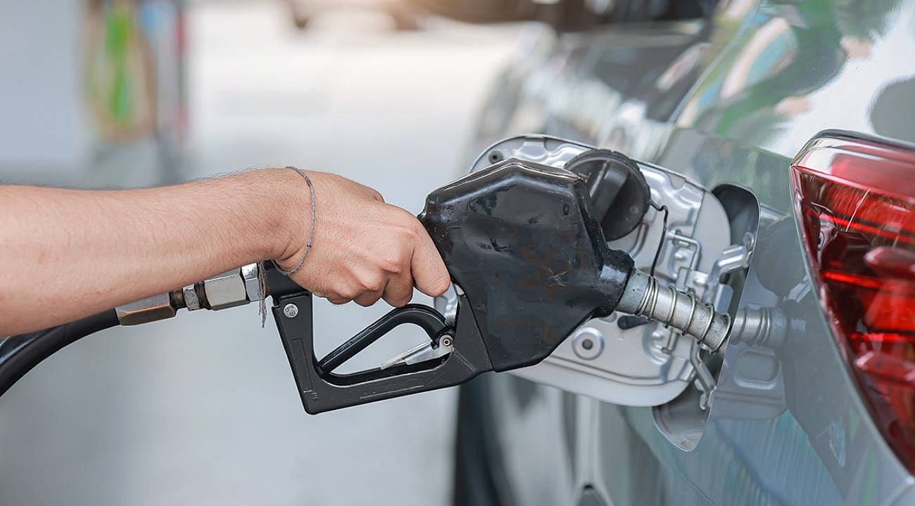 Resmi Gazete'de yayımlandı: Akaryakıtta eşel mobil sistemi kademeli olarak kaldırılıyor