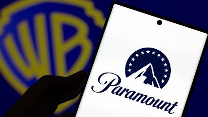 Hollywood’da devlerin savaşında son durum: Paramount, Warner Bros’u Netflix’in elinden alıyor