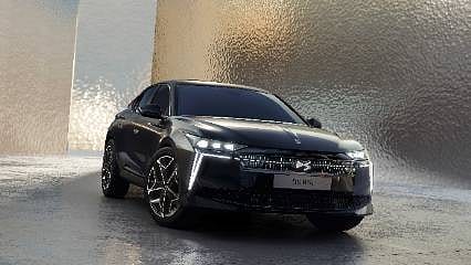 Fütüristik zarafet ve Fransız zanaatkârlığı: Yeni DS N°4 bu ay yola çıkmaya hazır