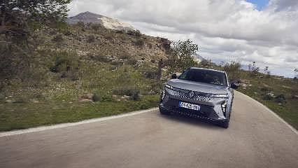 Renault Scenic E-Tech Elektrikli Türkiye'de satışa sunuldu