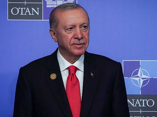 "Hürmüz Boğazı'nın mayınlardan temizlenmesi için gerekli katkıyı vermeye hazırız"