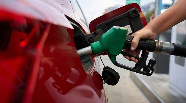 Enflasyonla mücadelede yeni adım: Motorinde ÖTV sıfırlandı, yıl sonuna kadar kademeli artacak