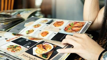 Restoranlarda yeni dönem başladı: Menülerde kalori ve alerjen zorunluluğu!