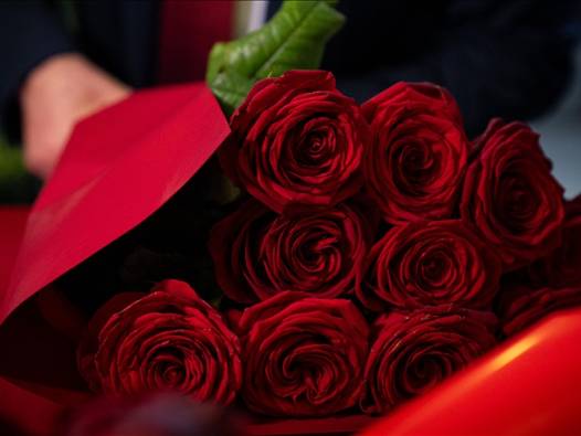 Çiçekçilerde 14 Şubat mesaisi: Bu yılın favorisi belli oldu