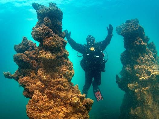 Mavi derinliklerde rekor hazırlığı: Van Gölü’nün "Su Altı Peribacaları" Guinness yolunda