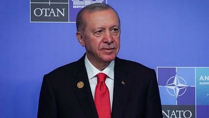 "Hürmüz Boğazı'nın mayınlardan temizlenmesi için gerekli katkıyı vermeye hazırız"