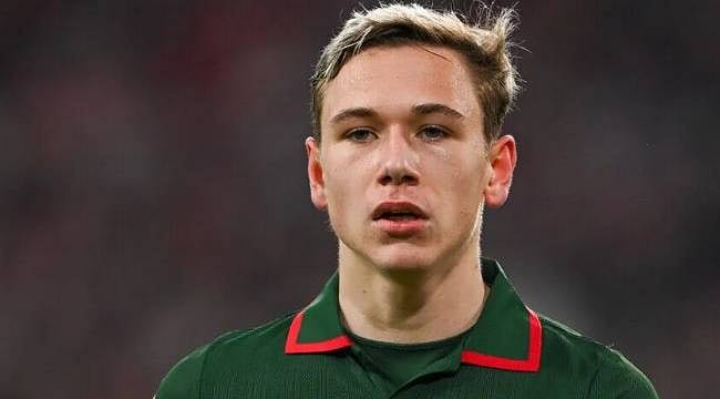 Galatasaray yeni transferi için görüşmelere başladığını KAP'a bildirdi