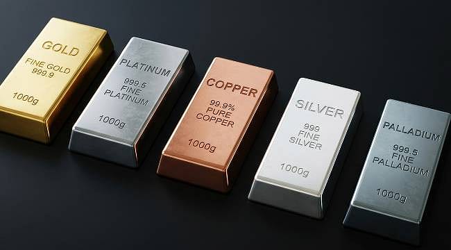 Rekordan düşüşe: Değerli metaller yılın ilk 9 ayını kayıpla kapattı! Yıl sonu için beklentiler