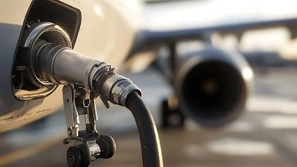 Havacılıkta yakıt krizi kapıda: ABD’de bilet fiyatları ve sefer sayıları alarm veriyor